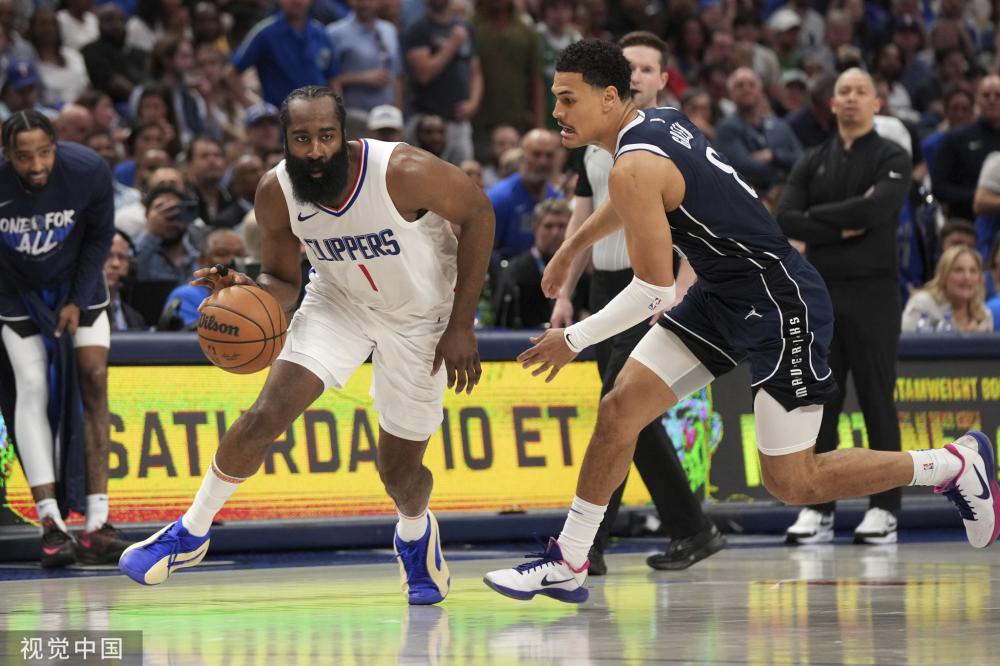 及年轻球员 及年轻球员